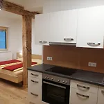 Gindl, Gaestehaus Gindl Und Pferdehof 팜스테이