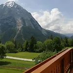 Gindl, Gaestehaus Gindl Und Pferdehof *