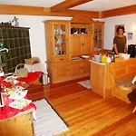 Gindl, Gaestehaus Gindl Und Pferdehof 팜스테이