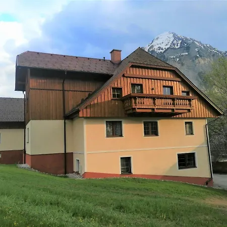 Ferienhof Gindl, Gaestehaus Gindl Und Pferdehof Farm stay