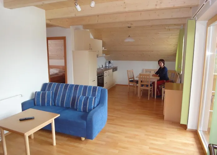 Gindl, Gindl Und Pferdehof Bauernhof