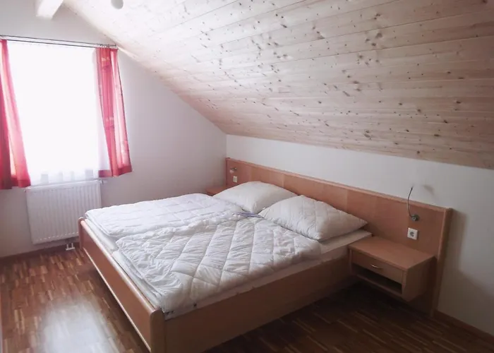 Gindl, Gindl Und Pferdehof Bauernhof